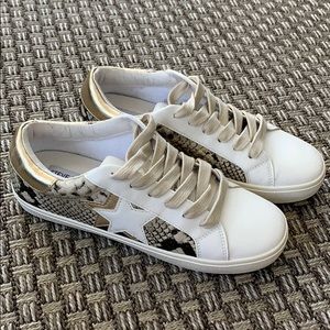Steve Madden sienna sneakers size 8